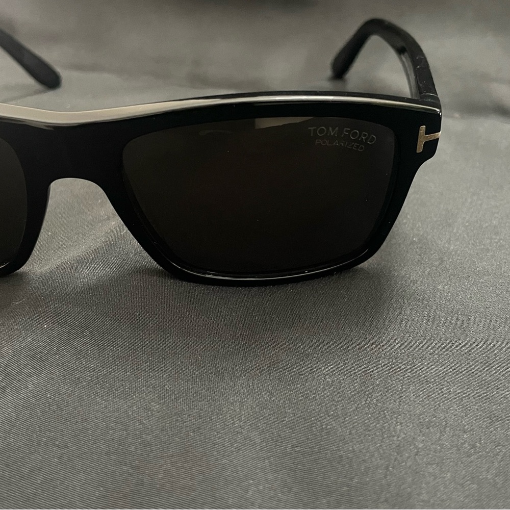 Tom Ford Polarized Sunglasses, TR001026 - Picture 15 of 16